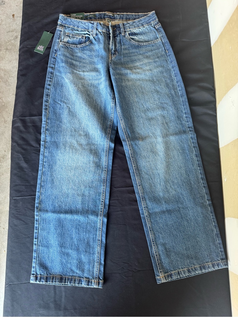 Universal Thread Size 8 Regular High Rise Easy Barrel Leg Jeans Dark Rinse NWT